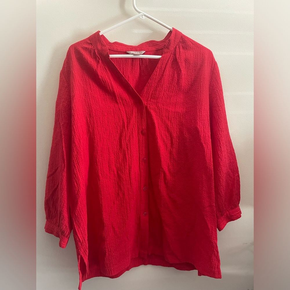 EUC White Stag Red Button Down Shirt - Women’s Top Size XL 16-18 - Crinkle Style